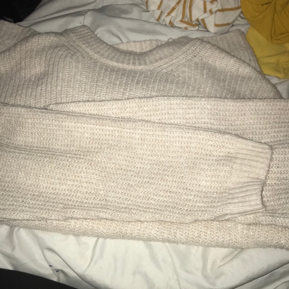 American eagle white lose sweater